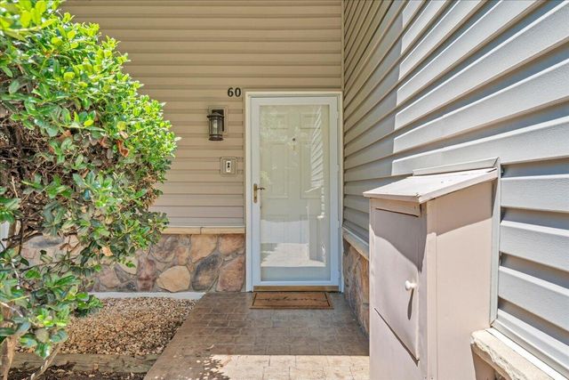 60 Windlass Pointe DR, Moneta, VA 24121