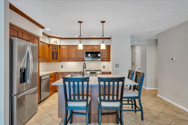 60 Windlass Pointe DR, Moneta, VA 24121