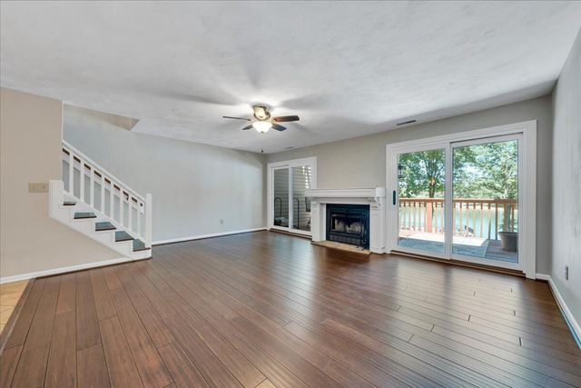 60 Windlass Pointe DR, Moneta, VA 24121