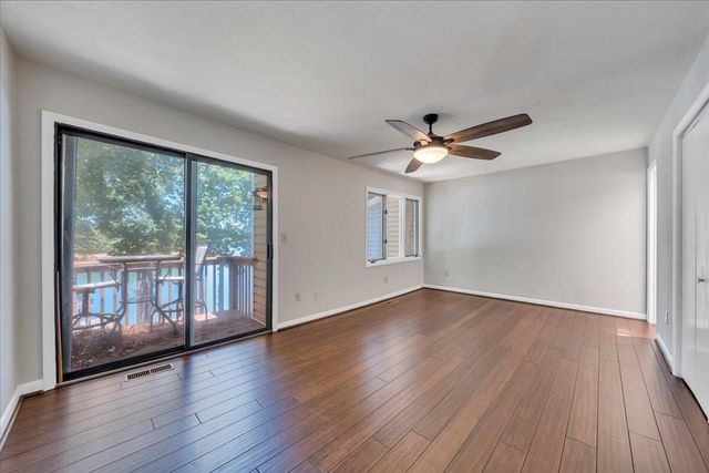 60 Windlass Pointe DR, Moneta, VA 24121