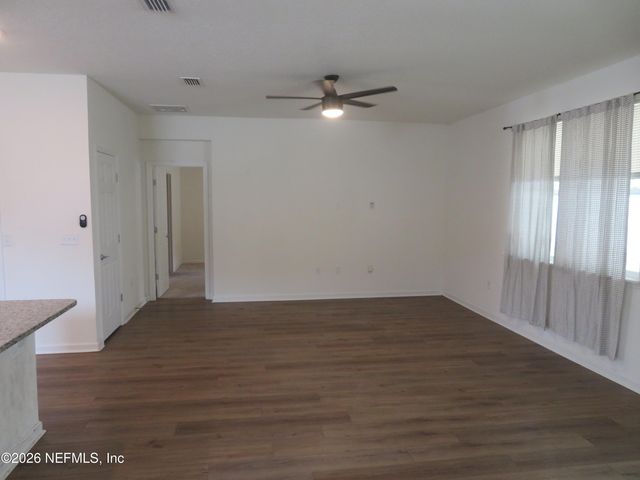 6617 BURNT CREEK Road, Jacksonville, FL 32222