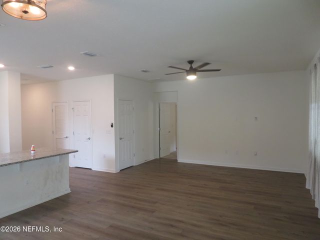 6617 BURNT CREEK Road, Jacksonville, FL 32222