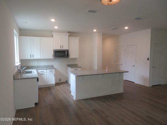 6617 BURNT CREEK Road, Jacksonville, FL 32222