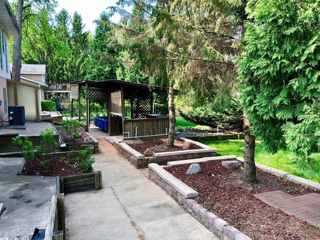 2981 Pilot Knob Road, Eagan, MN 55121
