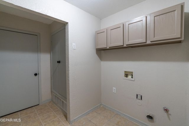 1338 John Phelan Drive, El Paso, TX 79936