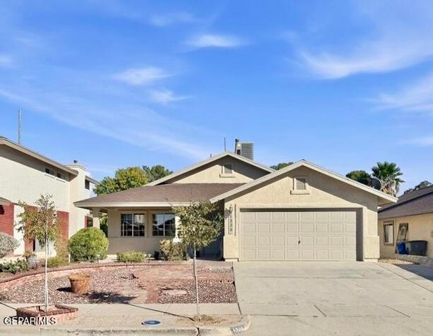1338 John Phelan Drive, El Paso, TX 79936