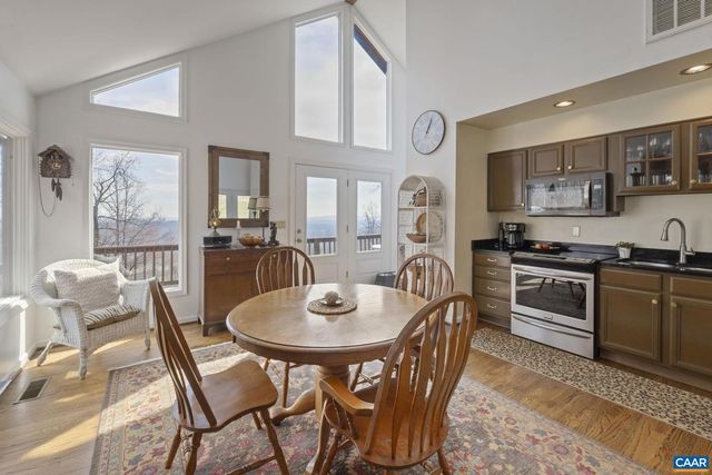 1942 POCOSAN MOUNTAIN RD, Stanardsville, VA 22973