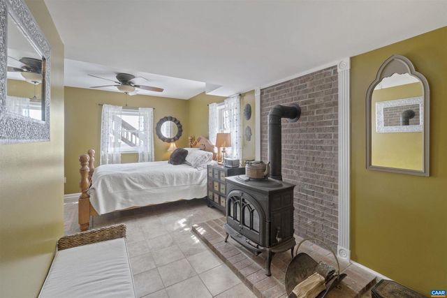 1942 POCOSAN MOUNTAIN RD, Stanardsville, VA 22973