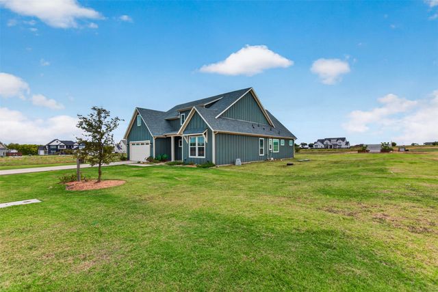 804 Republic Row, Nevada, TX 75173