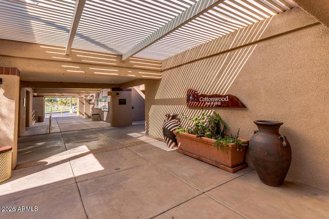 25829 S HOWARD Drive, Sun Lakes, AZ 85248
