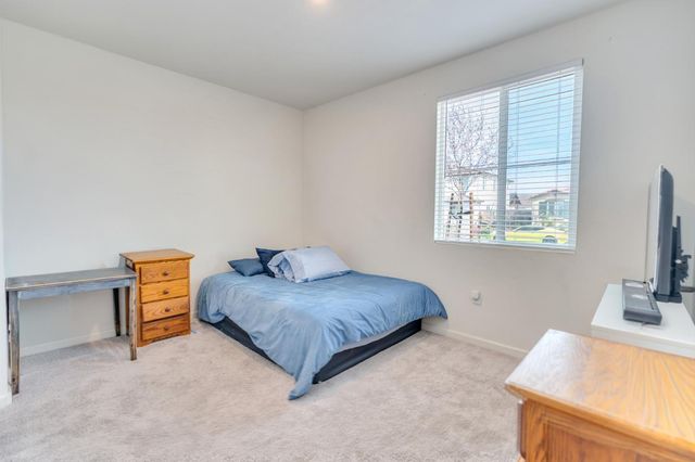 341 Manchester Drive, Los Banos, CA 93635