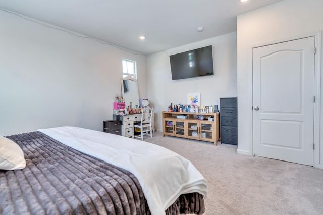 341 Manchester Drive, Los Banos, CA 93635