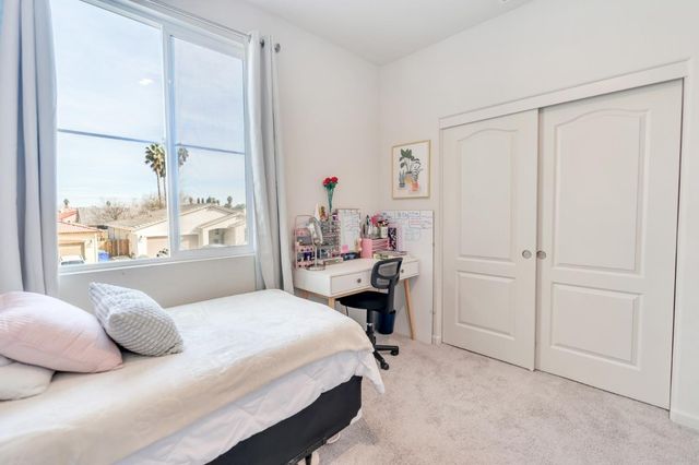 341 Manchester Drive, Los Banos, CA 93635