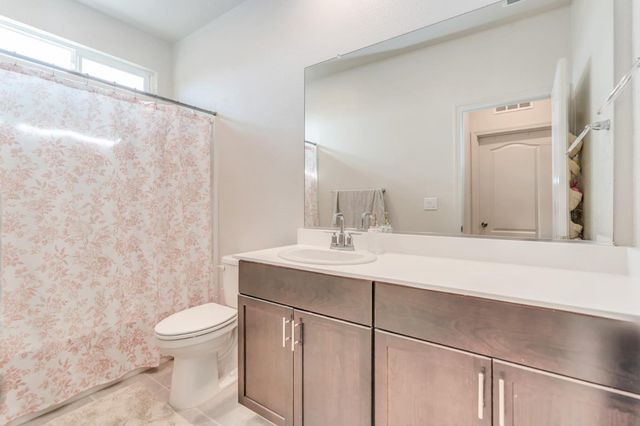 341 Manchester Drive, Los Banos, CA 93635