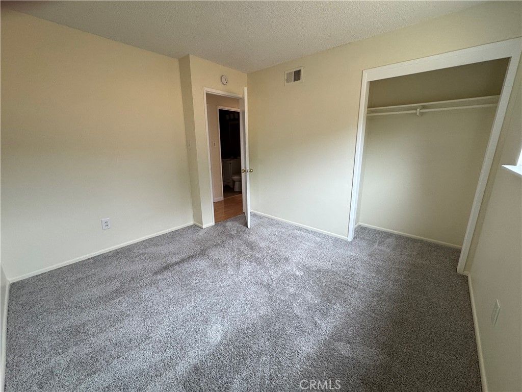 Image 11 of property listing at 722 Edgewood, Santa Maria, CA 93455