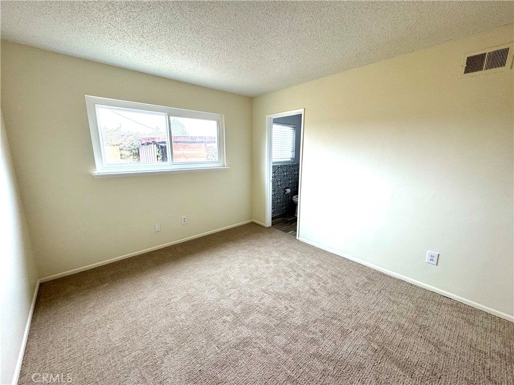 Image 12 of property listing at 722 Edgewood, Santa Maria, CA 93455