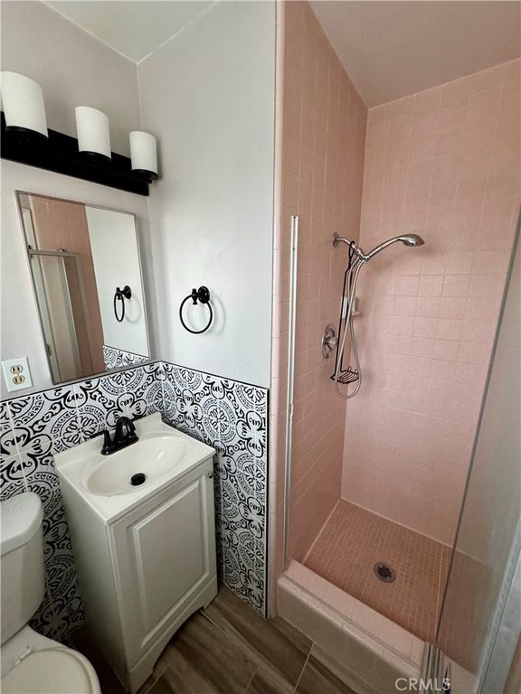 Image 16 of property listing at 722 Edgewood, Santa Maria, CA 93455