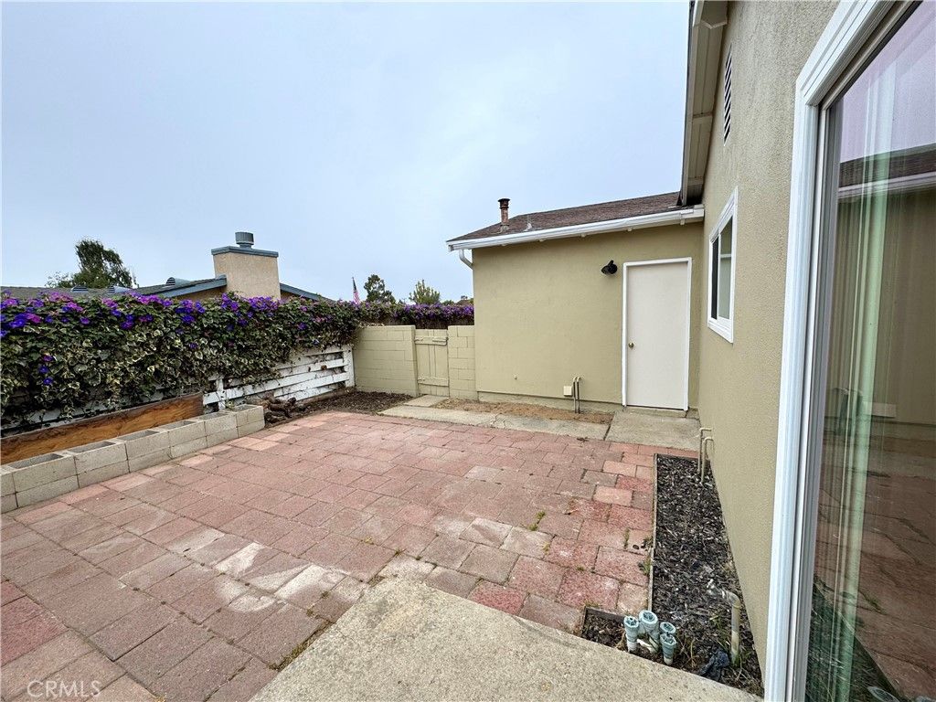 Image 19 of property listing at 722 Edgewood, Santa Maria, CA 93455