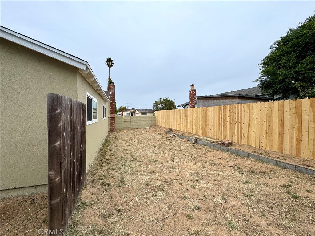 Image 21 of property listing at 722 Edgewood, Santa Maria, CA 93455