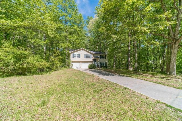 2195 Azalea, Loganville, GA 30052