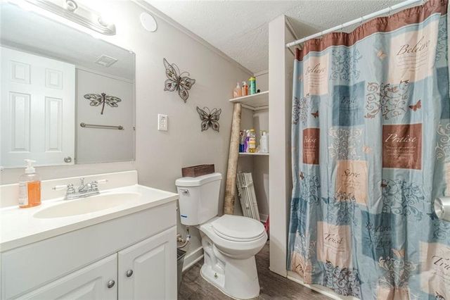 2195 Azalea, Loganville, GA 30052