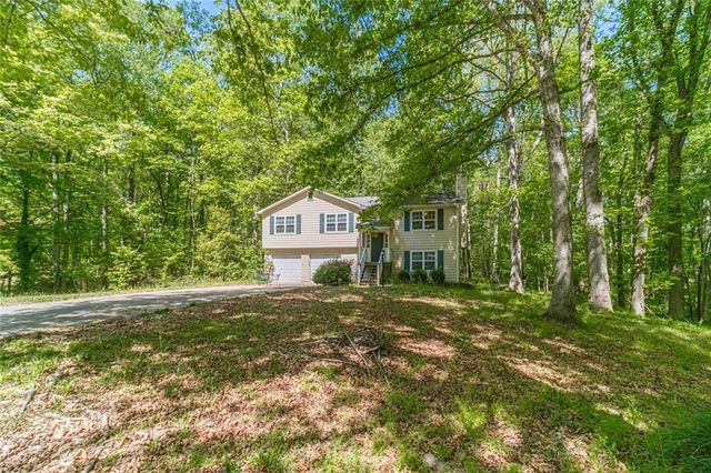2195 Azalea, Loganville, GA 30052