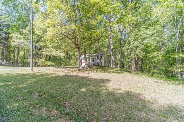 2195 Azalea, Loganville, GA 30052
