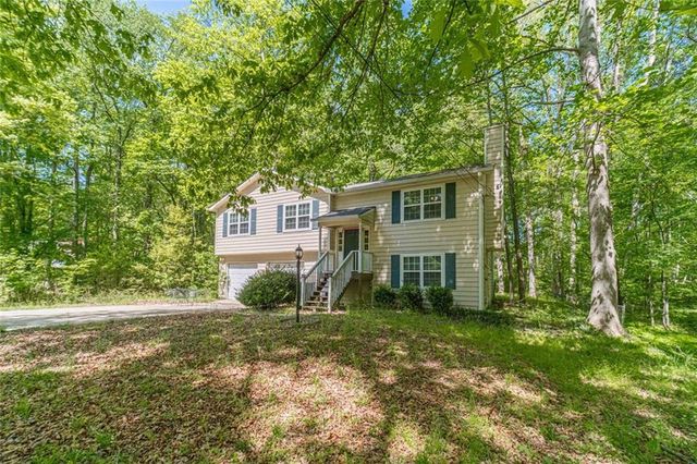 2195 Azalea, Loganville, GA 30052