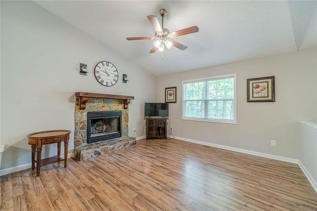2195 Azalea, Loganville, GA 30052