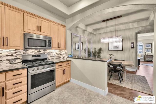 2010 Via San Martino, Palm Desert, CA 92260