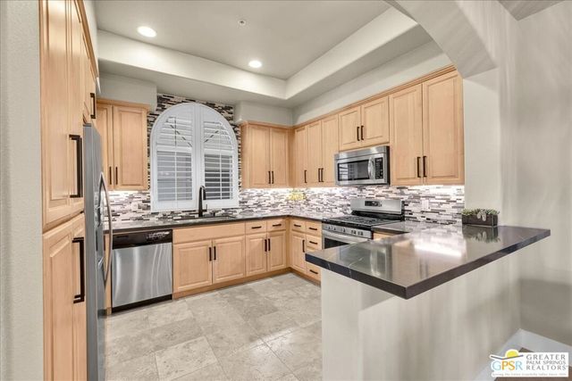 2010 Via San Martino, Palm Desert, CA 92260