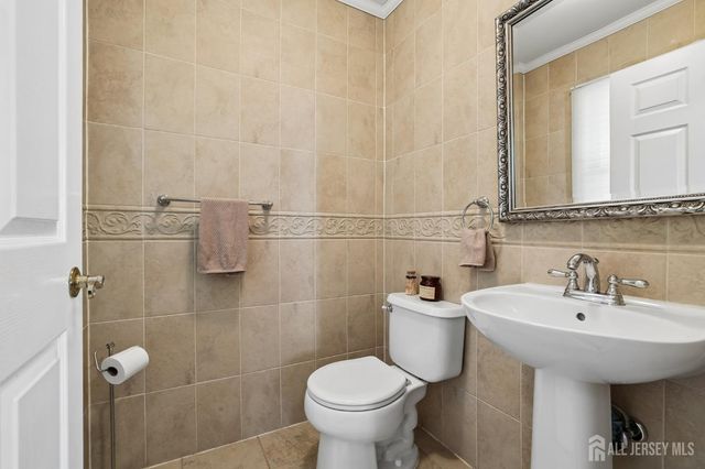 4 Angelica Court, Matawan, NJ 07747