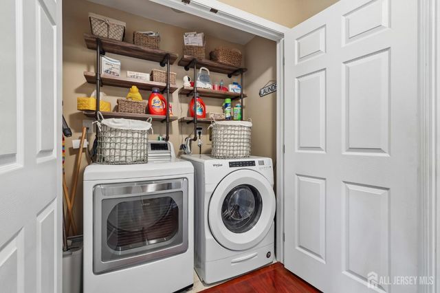 4 Angelica Court, Matawan, NJ 07747