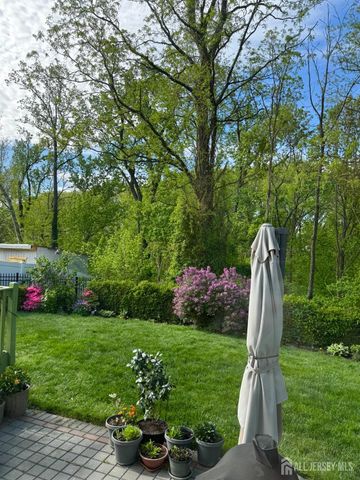 4 Angelica Court, Matawan, NJ 07747