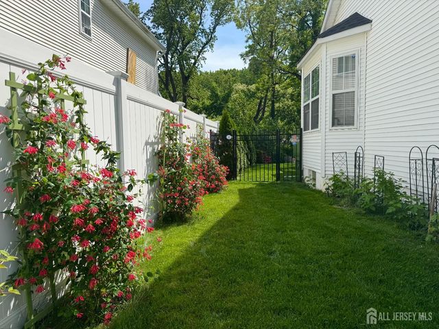 4 Angelica Court, Matawan, NJ 07747