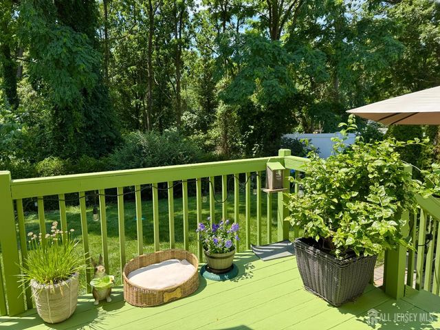 4 Angelica Court, Matawan, NJ 07747