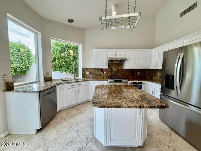 5526 E Woodridge Drive, Scottsdale, AZ 85254