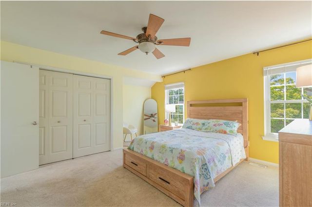 105 Kyle CIR, Yorktown, VA 23693