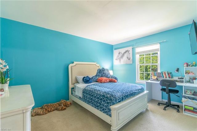 105 Kyle CIR, Yorktown, VA 23693