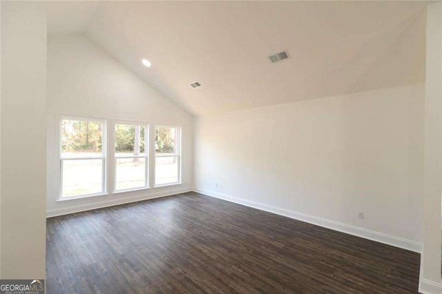 210 Sugar Maple Street, Jesup, GA 31545