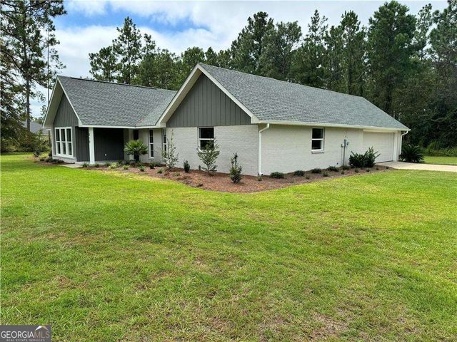 210 Sugar Maple Street, Jesup, GA 31545