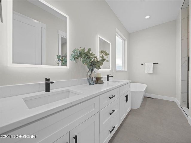 6675 E Gateway Drive, Palmer, AK 99645