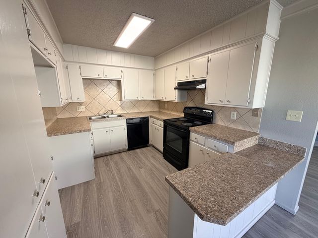 3714 53rd Street, B, Lubbock, TX 79413