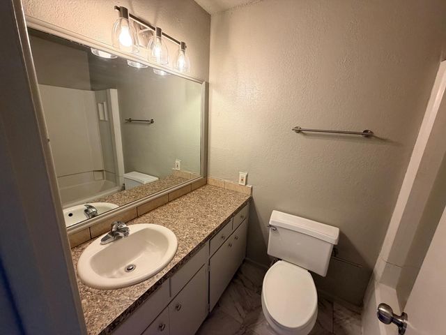 3714 53rd Street, B, Lubbock, TX 79413