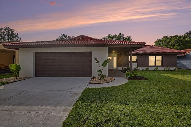 10604 WHITMAN CIRCLE, Orlando, FL 32821