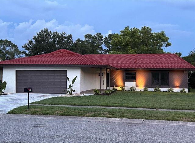 10604 WHITMAN CIRCLE, Orlando, FL 32821
