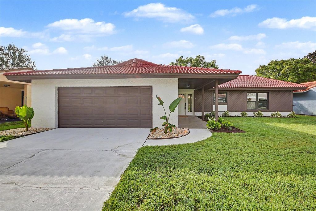 10604 WHITMAN CIRCLE, Orlando, FL 32821