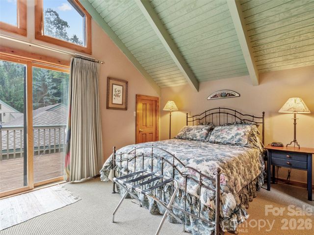 21 Ivy Ridge Road, Burnsville, NC 28714