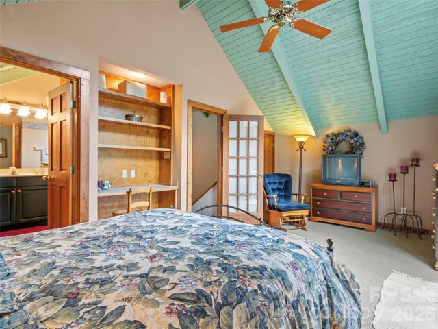 21 Ivy Ridge Road, Burnsville, NC 28714