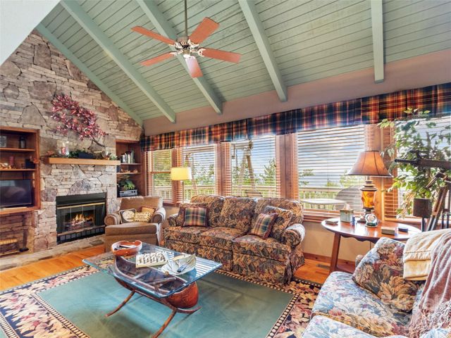 21 Ivy Ridge Road, Burnsville, NC 28714